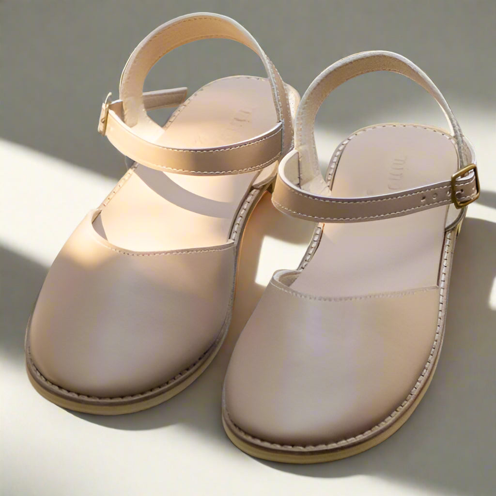 FLORA: Vegan Leather Sandals Beige