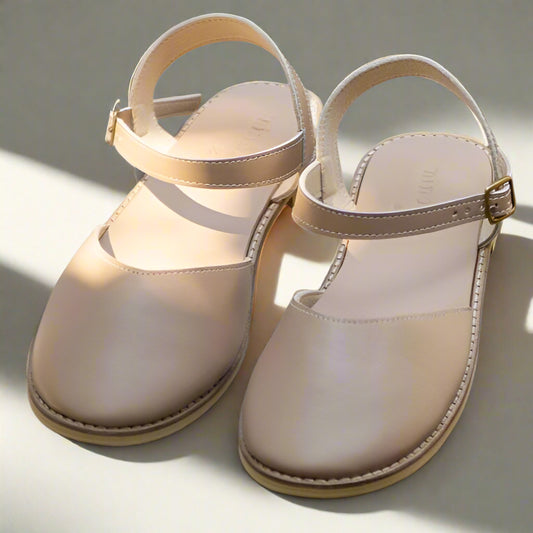 FLORA: Vegan Leather Sandals Beige