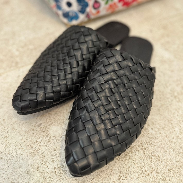 KIND: Vegan Leather Mules Black