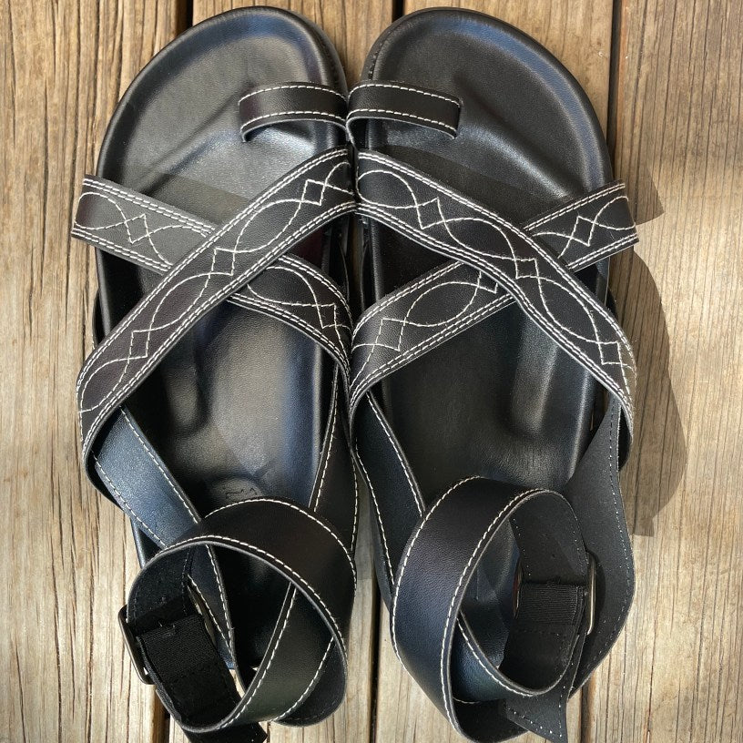 BILLIE Fits size 39