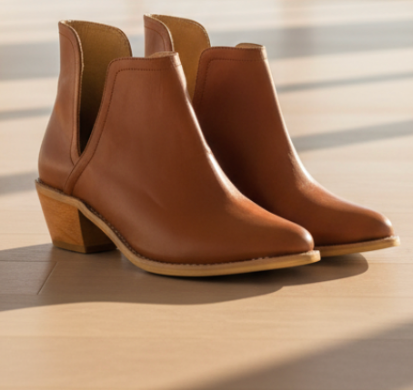 LOTUS: Vegan Boots Tan size 43-44